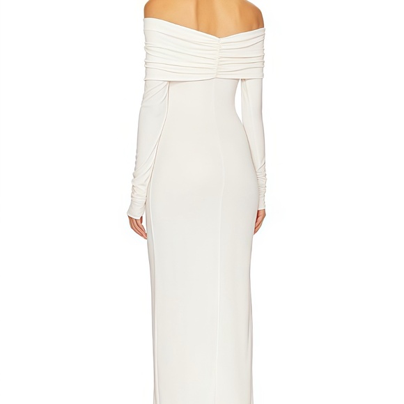 Dress - Picture 4 of 17